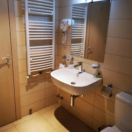 Orbis Design & Ξενοδοχείο Paraćin