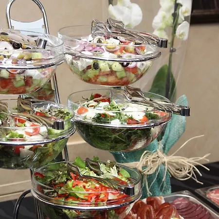 Orbis Design & Ξενοδοχείο 4*