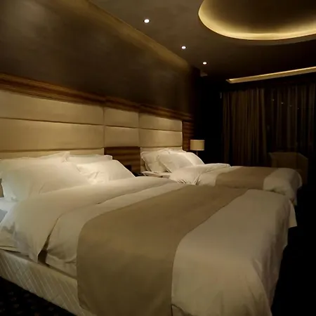 Hotel Orbis Design &