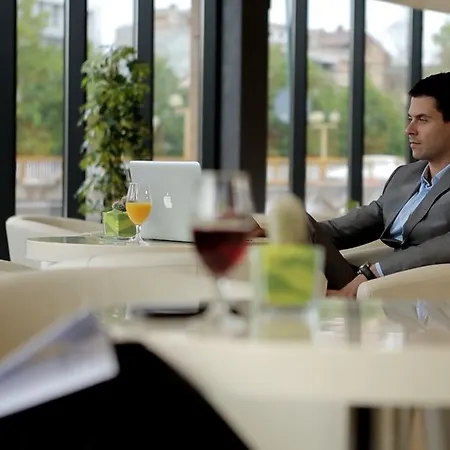 Ξενοδοχείο Orbis Design & Paraćin