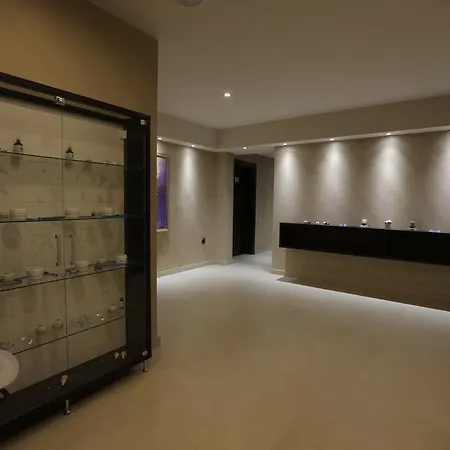 Orbis Design & Ξενοδοχείο 4*